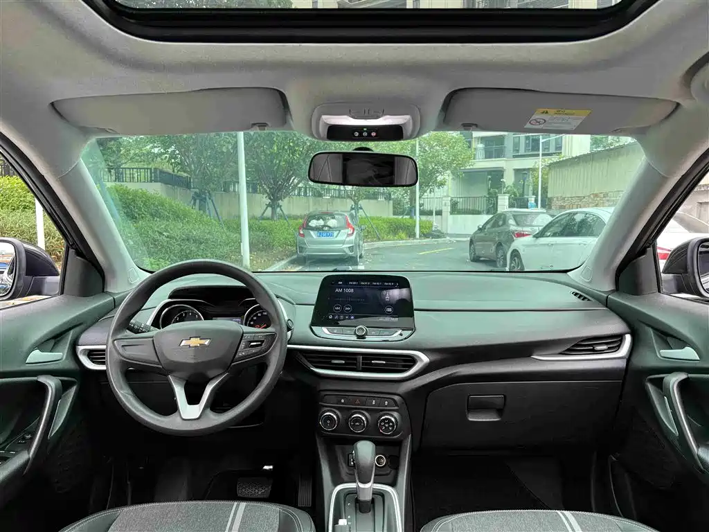 Chevrolet Trax 2019 Redline 325T Auto Fun Edition China VI фото 12