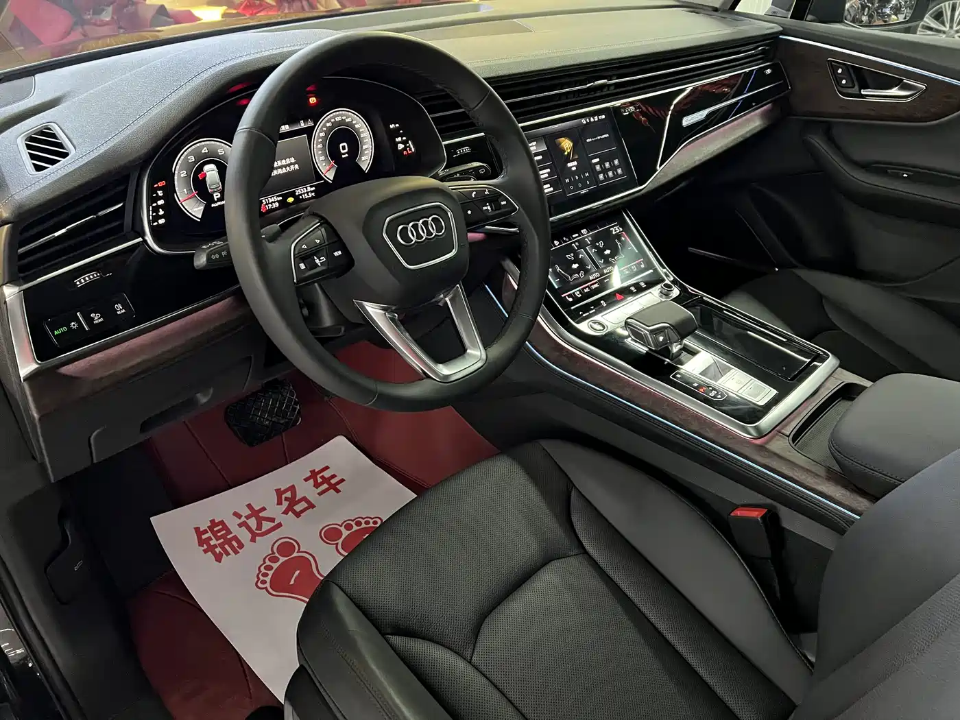 Audi Q7 2023 55 TFSI quattro S line Sport фото 4