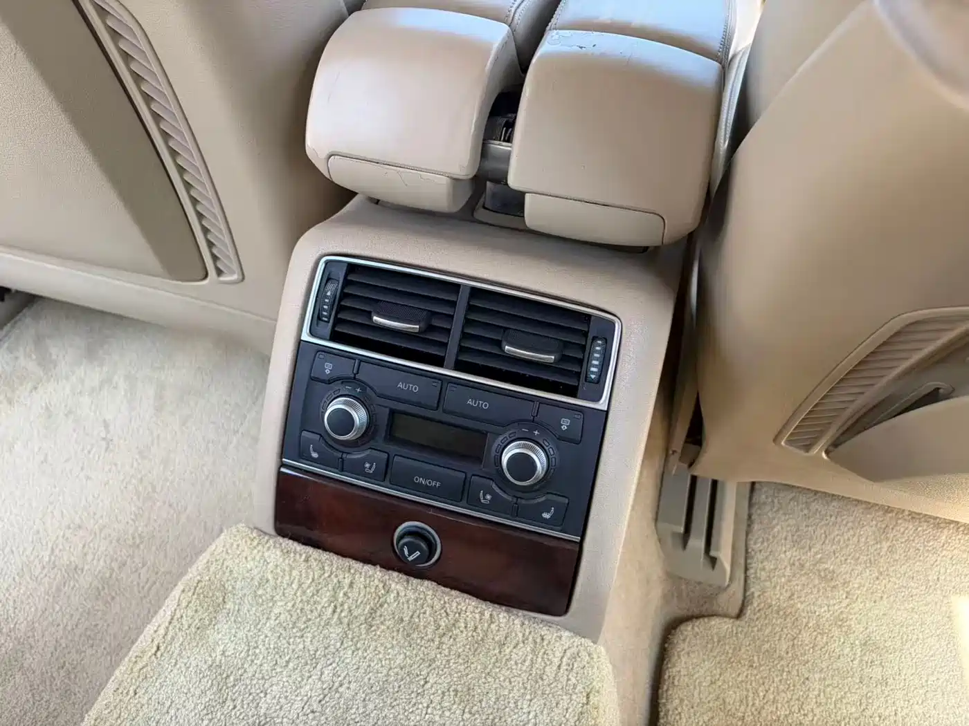 Audi A8 2007 A8L 3.2 FSI Standard фото 8