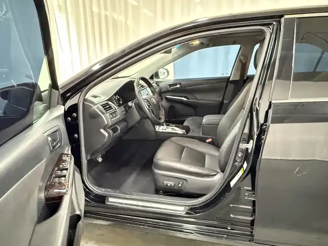 Toyota Camry 2015 2.0G Leading Edition фото 6