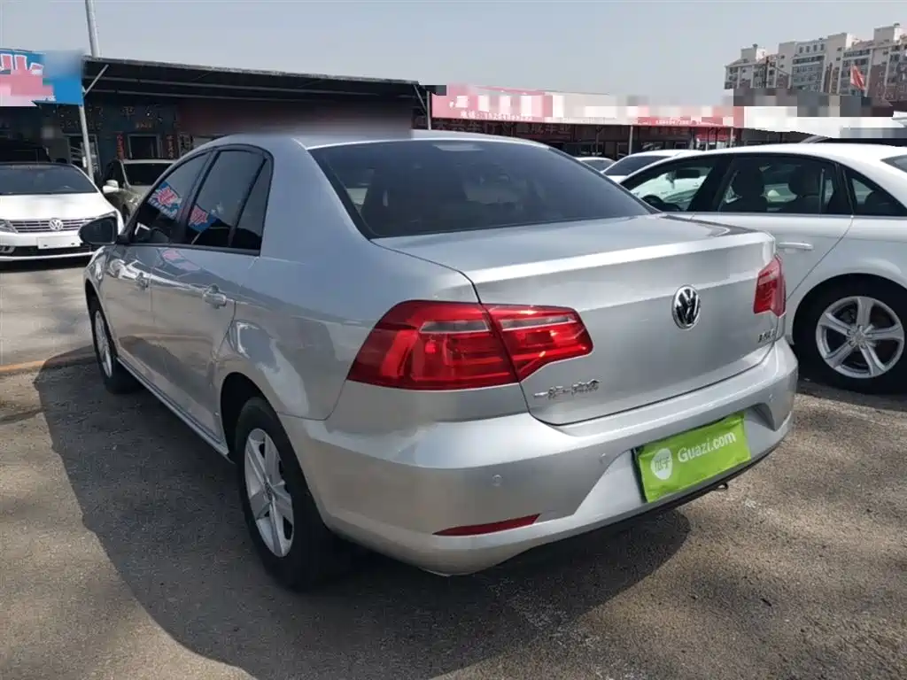 Volkswagen Bora 2014 1.6L Automatic Fashion Edition фото 5