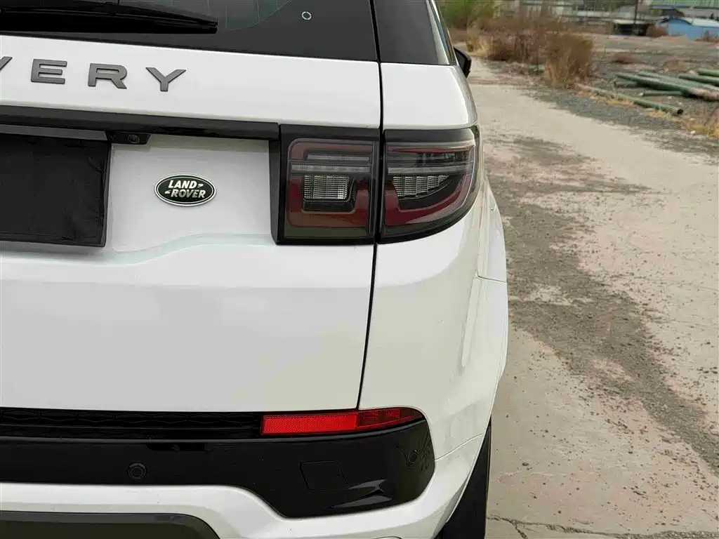 Land Rover Discovery Sport 2022 Model 249PS R-Dynamic SE Performance Tech Edition 5-Seater фото 16