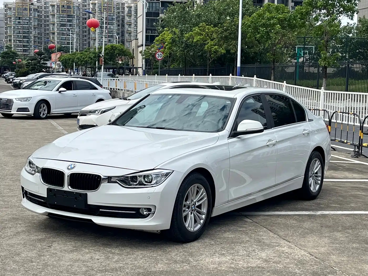 BMW 3 Series 2015 320Li Fashion