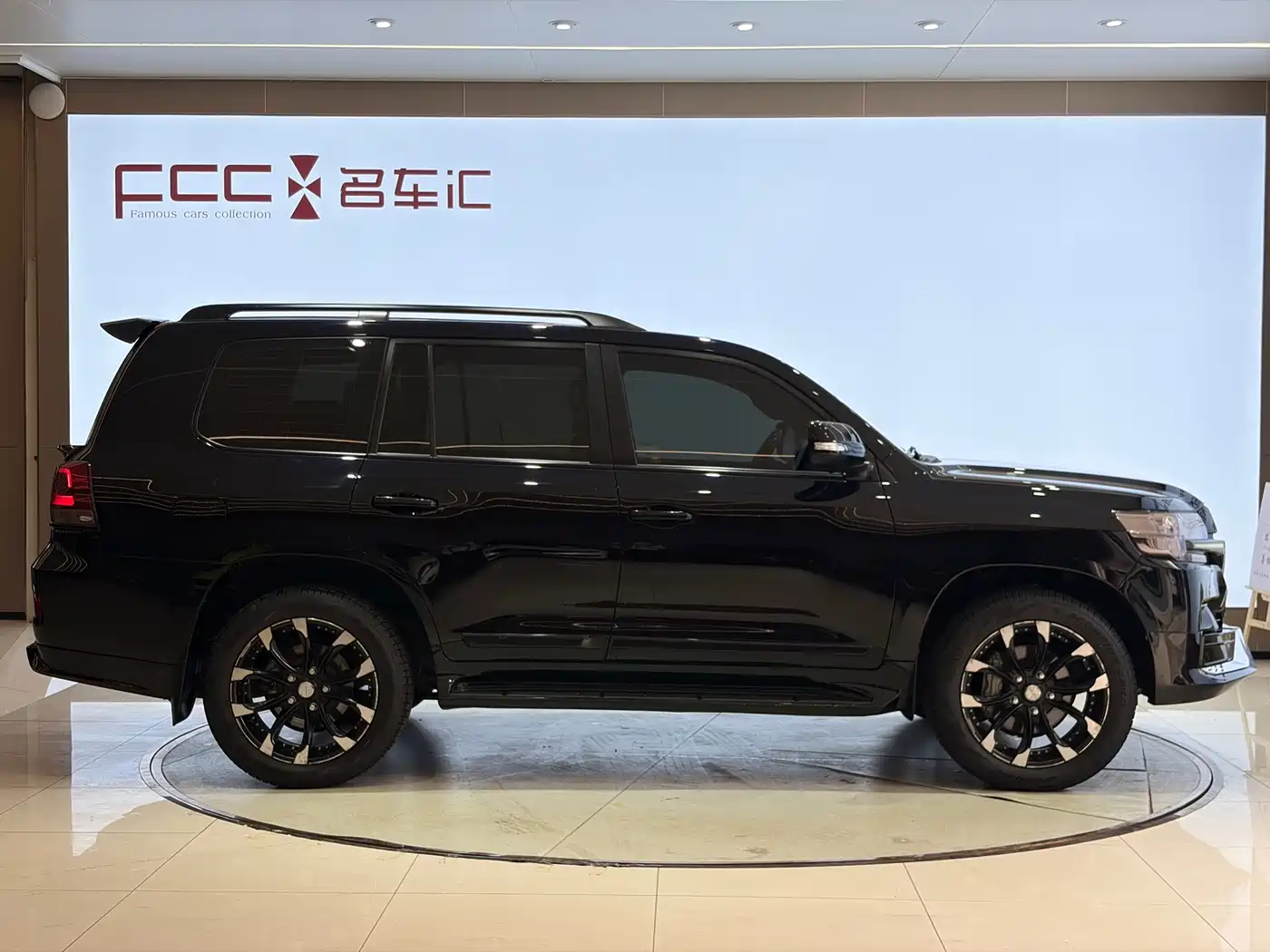 Toyota Land Cruiser (Import) фото 4