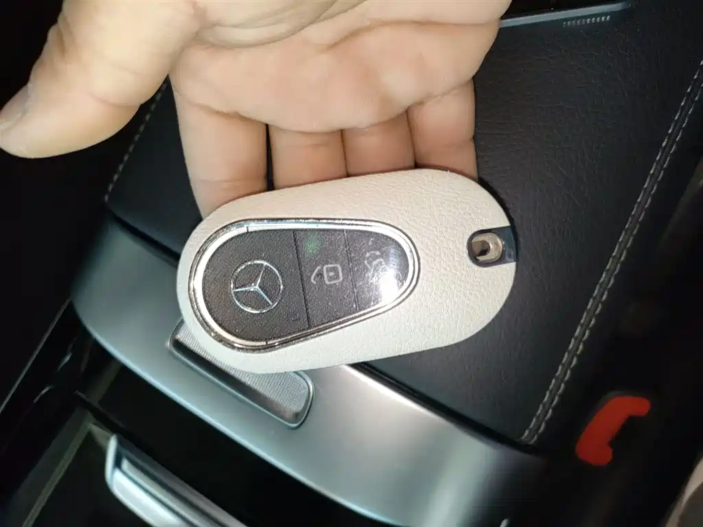 Mercedes-Benz C-Class 2023 Facelift C 260 L Night Sport Edition фото 9