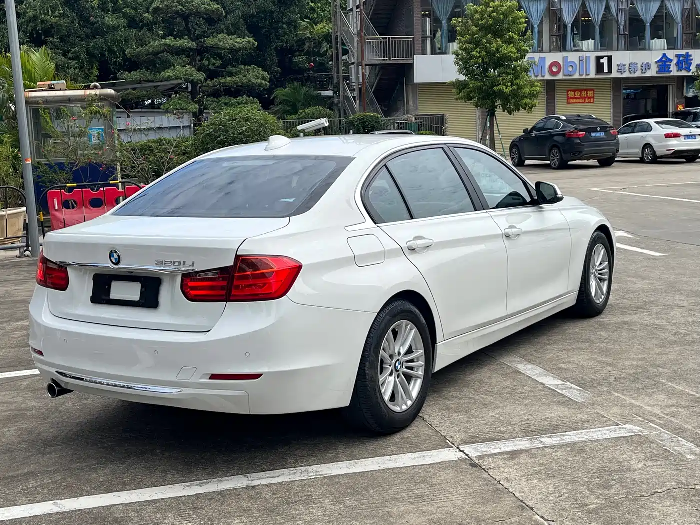 BMW 3 Series 2015 320Li Fashion фото 11