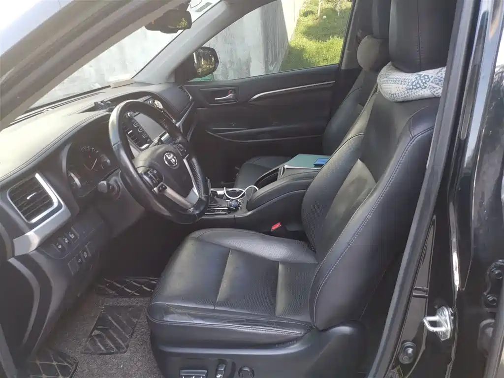 Toyota Highlander 2015 2.0T AWD Ultimate Edition 7-seater фото 8