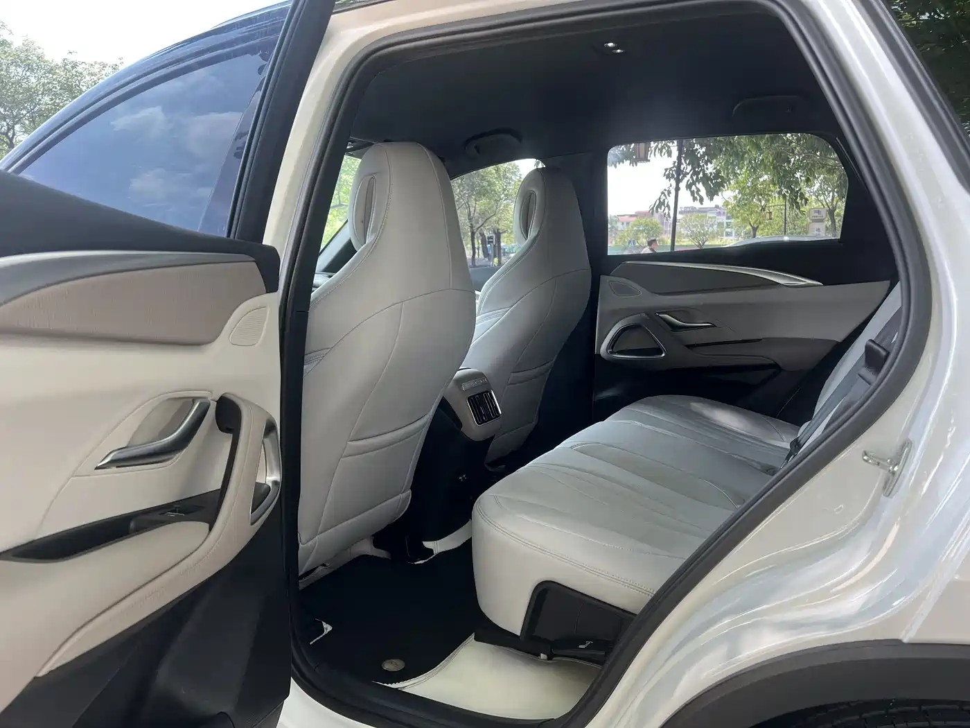 BYD Song Pro New Energy 2024 Glory Edition DM-i 71KM Leading фото 5