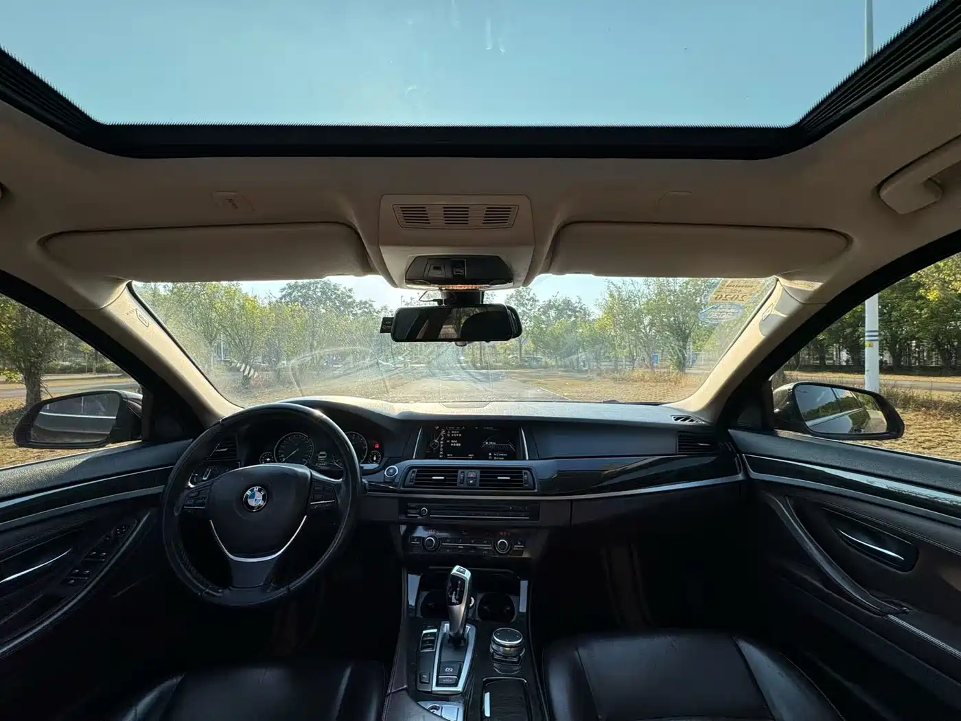 BMW 5 Series 2017 525Li Luxury Design Package фото 5