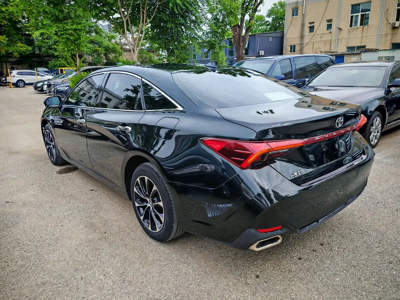 Toyota Avalon 2023 2.0L Luxury Edition фото 6