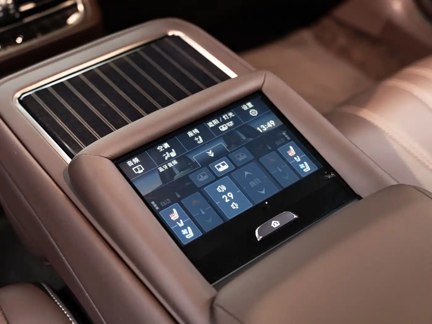 Lexus LS 2020 500h Luxury (China VI) фото 19