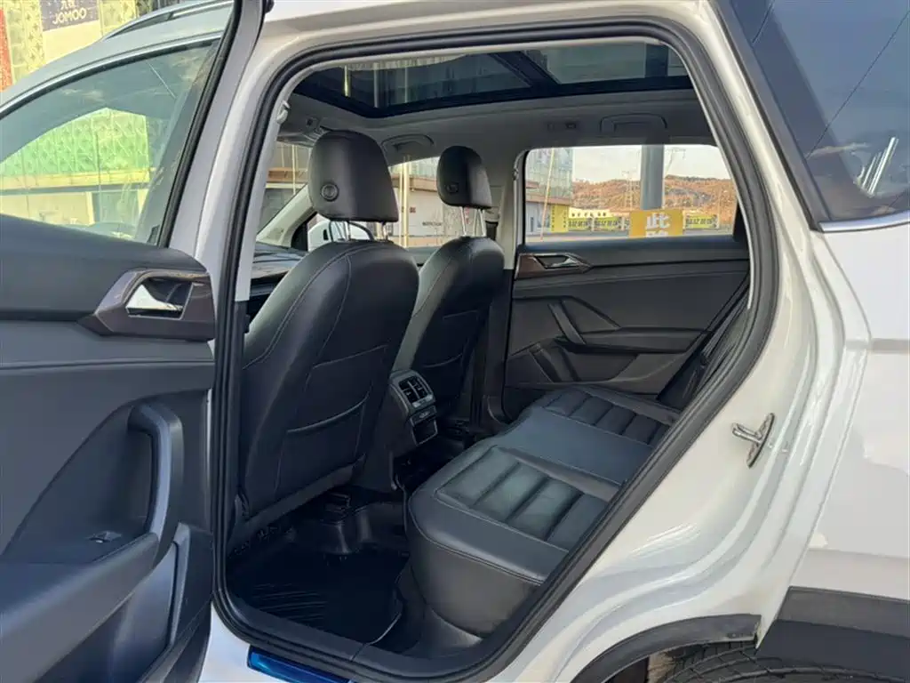 Volkswagen Tharu 2019 Model 280TSI 2WD Flagship Edition China VI фото 12
