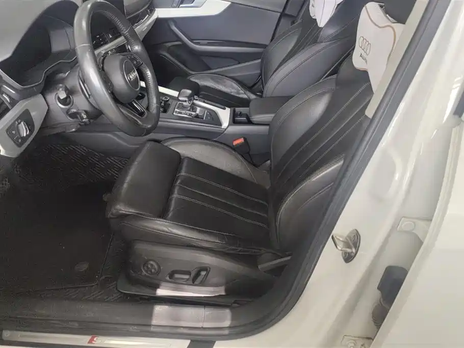 Audi A4L 2020 40 TFSI quattro Luxury Dynamic фото 9