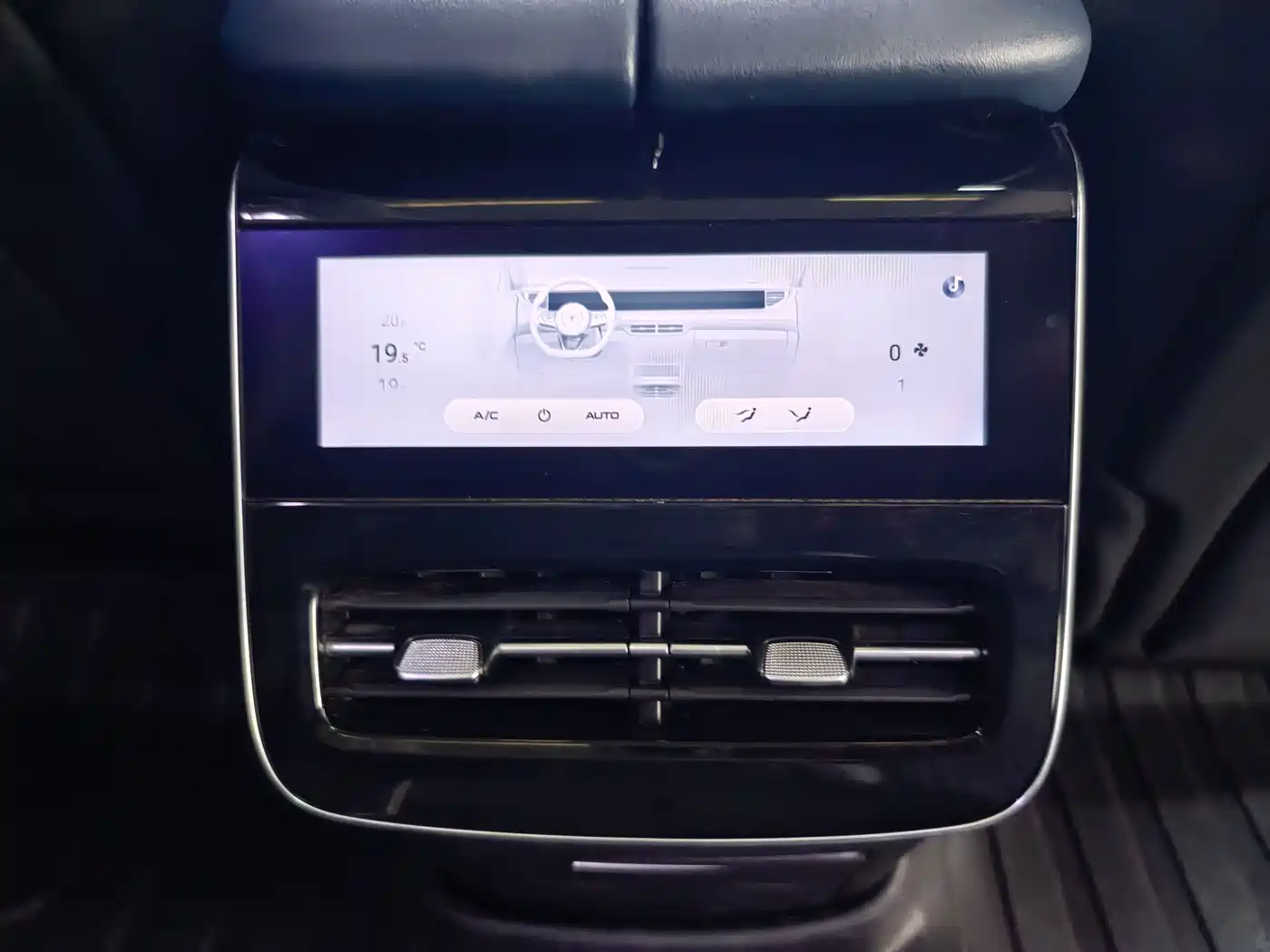 Voyah Auto VOYAH FREE 2024 Ultra Long Range Intelligent Driving Edition фото 14