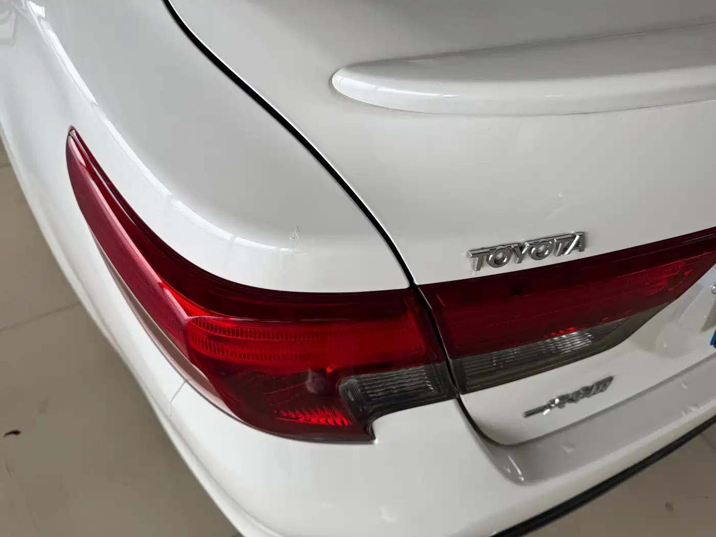 Toyota Reiz 2013 2.5V Premium Edition фото 19