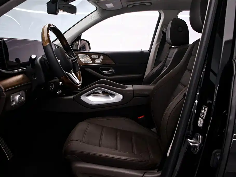 MERCEDES-BENZ GLS