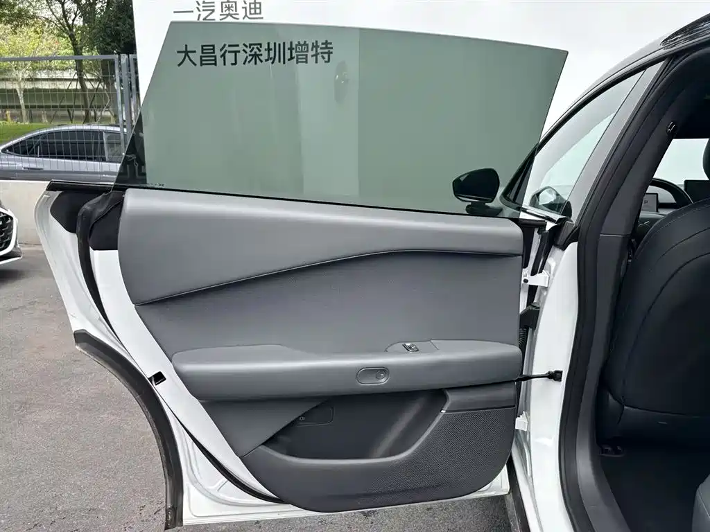 XPeng P7+ 2024 Long Range Max фото 11