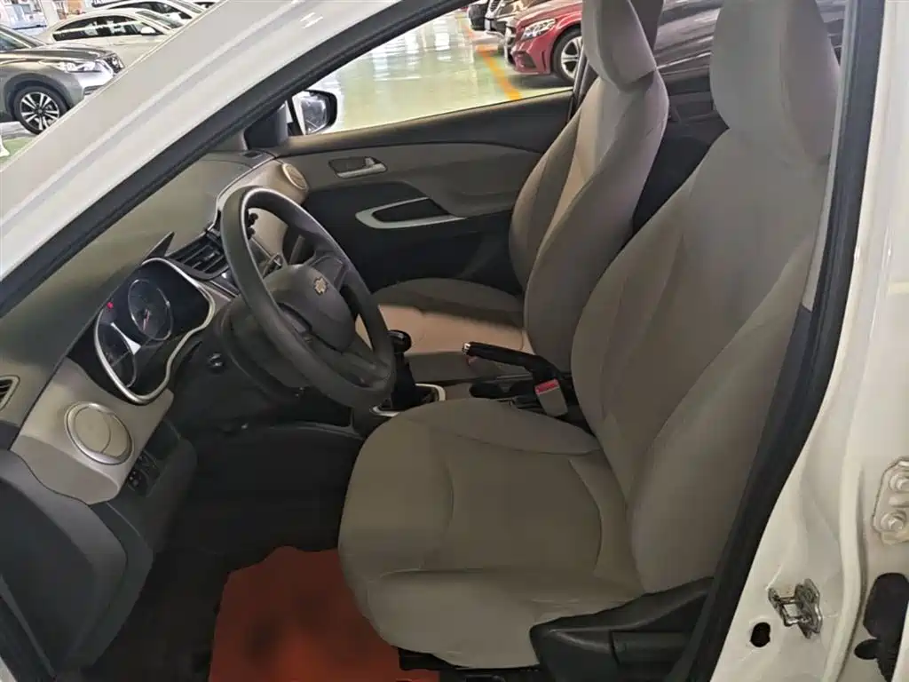 Chevrolet Sail 2015 Sail 3 1.5L Manual Ideal Sunroof Edition фото 15