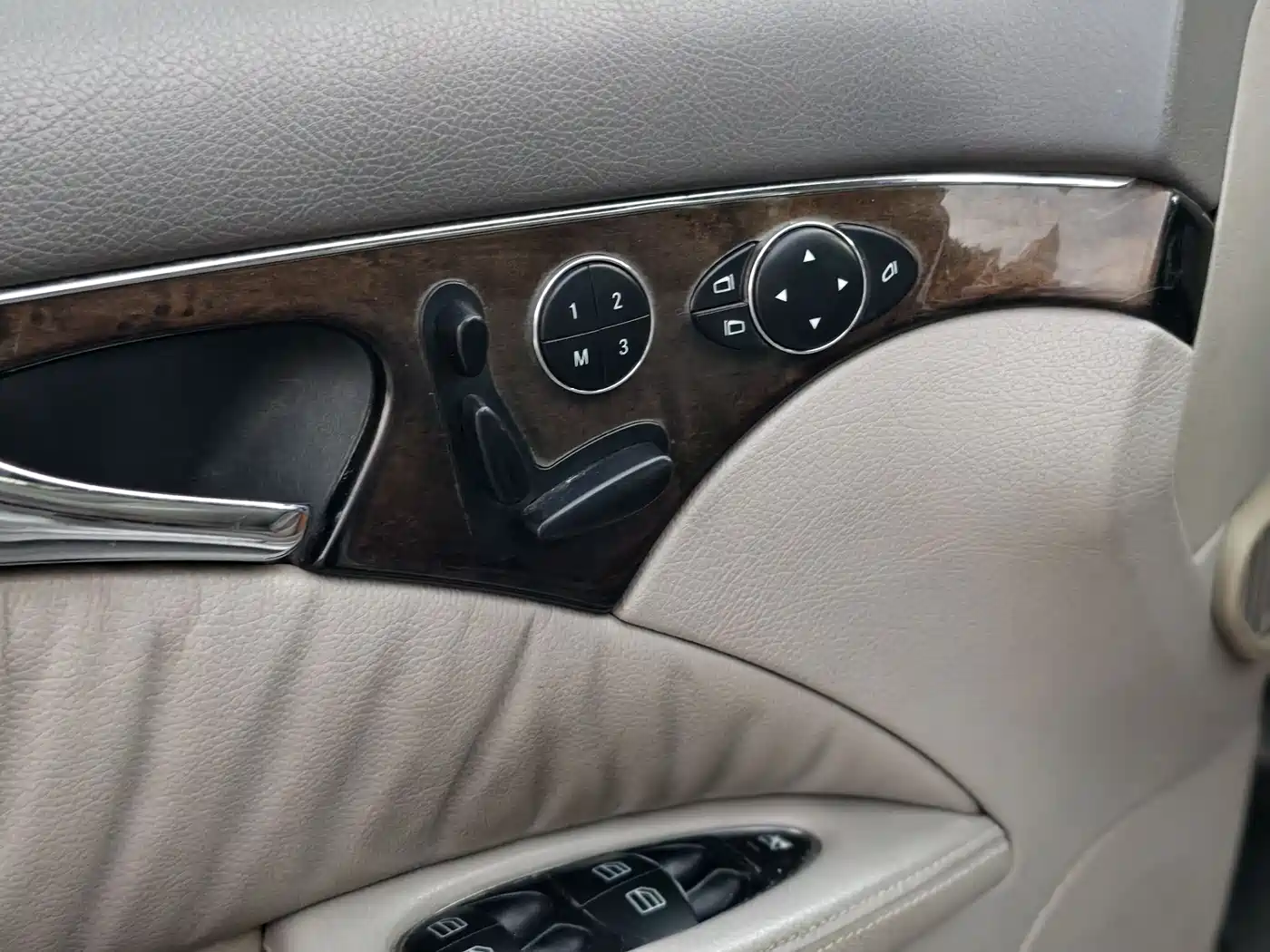 Mercedes-Benz E-Class (Import) 2004 E 240 фото 24