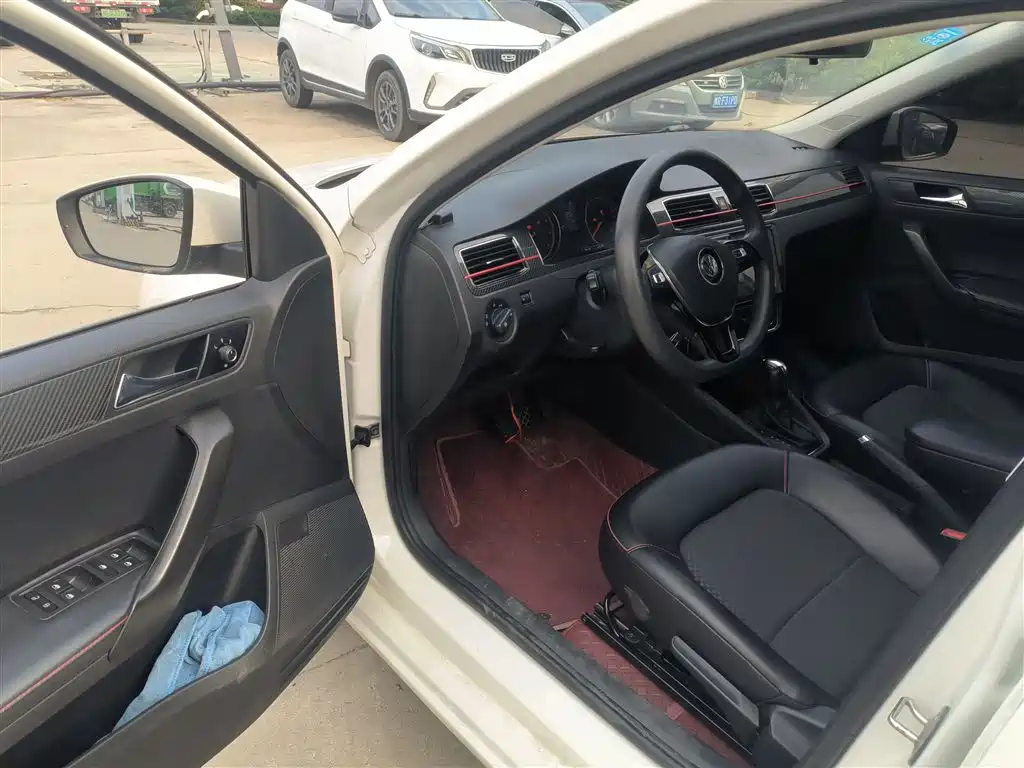 Volkswagen Santana 2017 Gran Santana 1.6L Auto Comfort фото 16