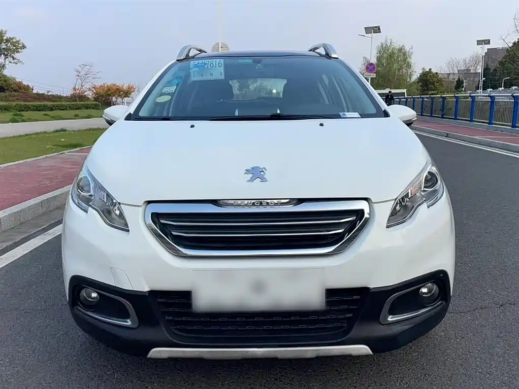 Peugeot 2008 2014 1.6L Automatic Fashion Edition фото 19