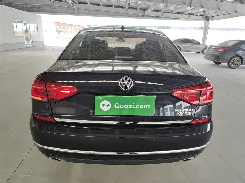 Volkswagen Passat 2016 380TSI DSG Premium Edition фото 4