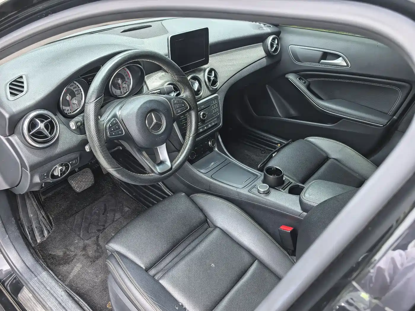 Mercedes-Benz GLA 2016 GLA 200 Dynamic фото 5