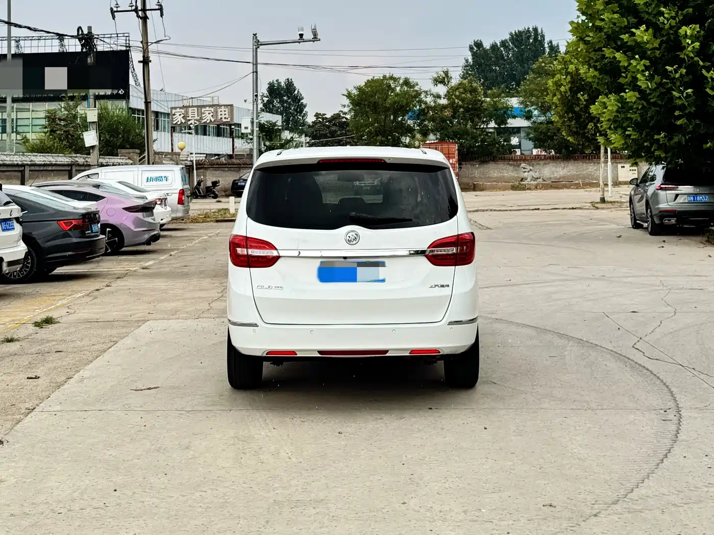 Buick GL8 2017 25S Luxury China V фото 3