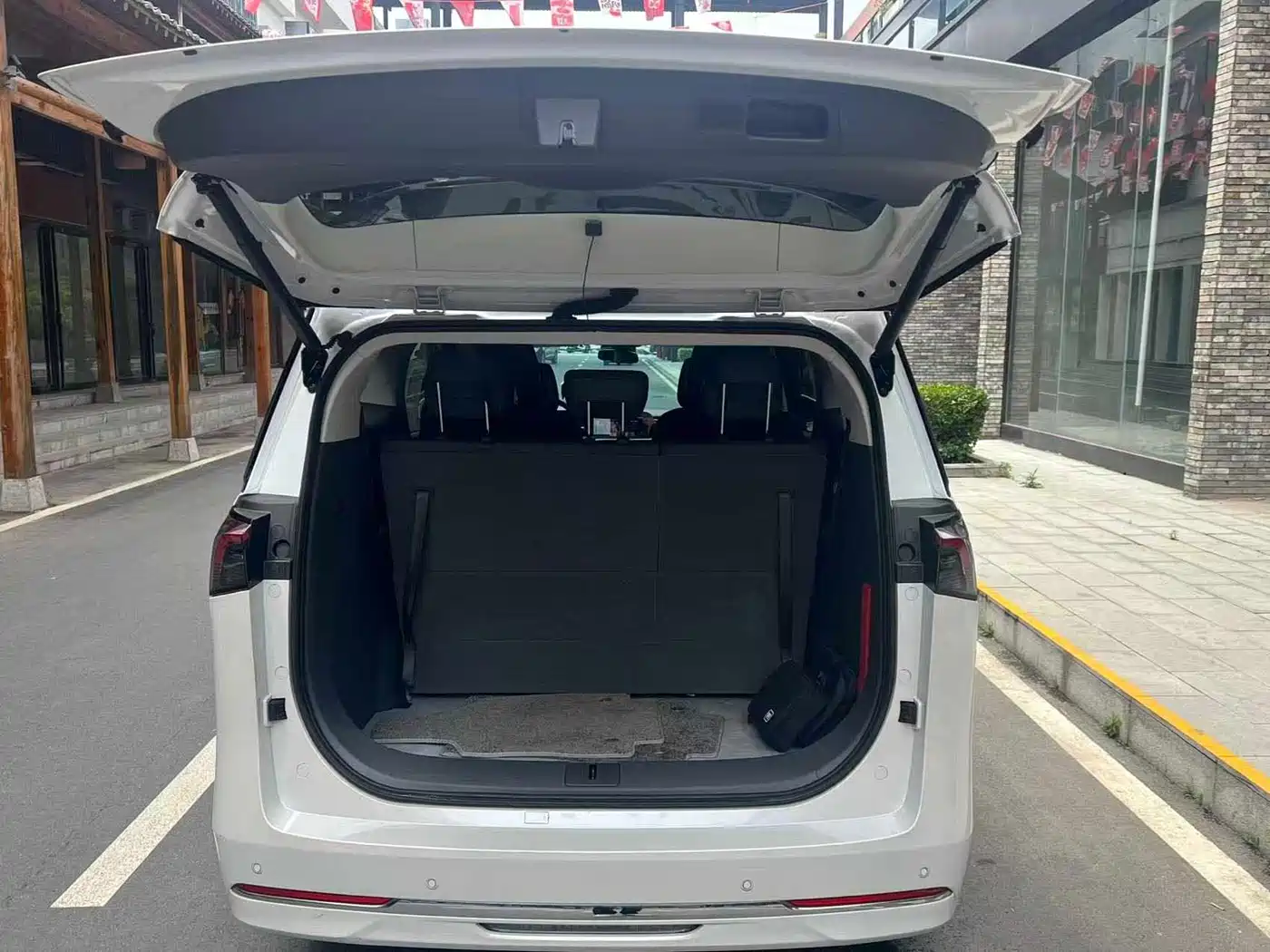 Buick GL8 New Energy 2025 Land Honor Premium Edition 7-Seater фото 12