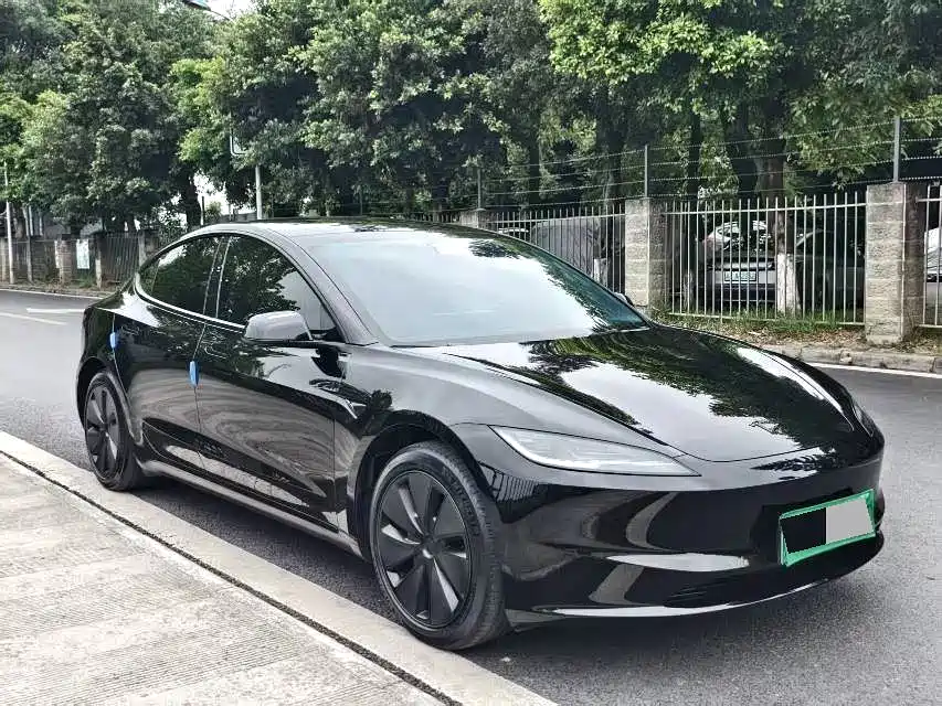 Tesla Model 3 2023 Rear-Wheel Drive фото 3