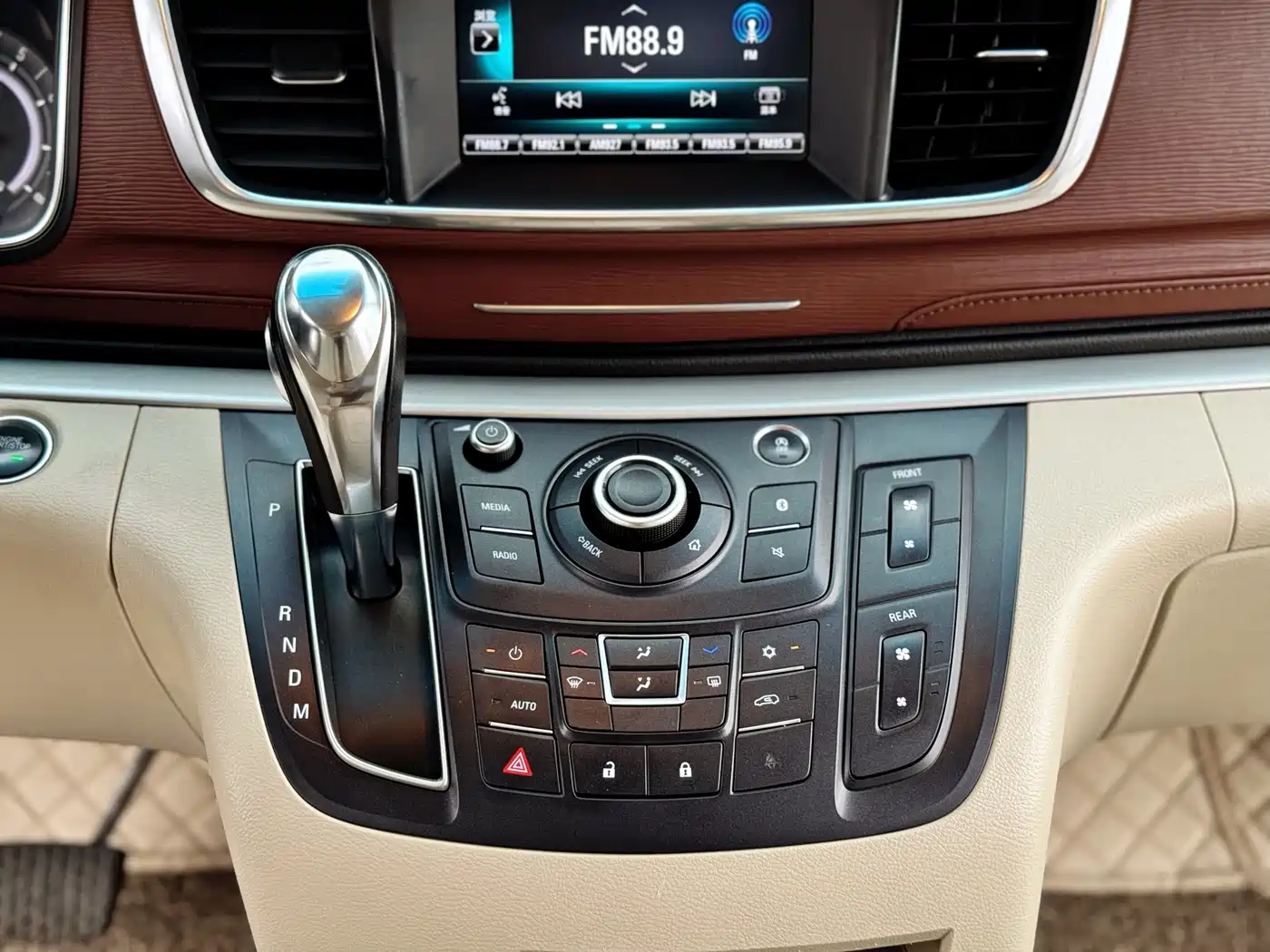 Buick GL8 2017 25S Luxury China V фото 9