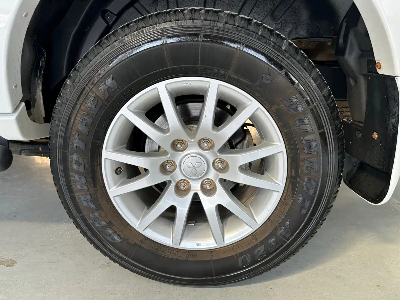 Mitsubishi Pajero Sport 2013 3.0L Automatic 4WD Flagship фото 12