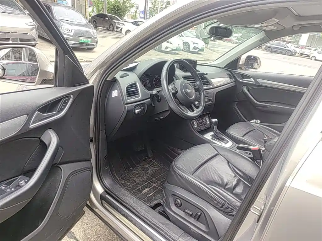 Audi Q3 2015 35 TFSI Comfort фото 16
