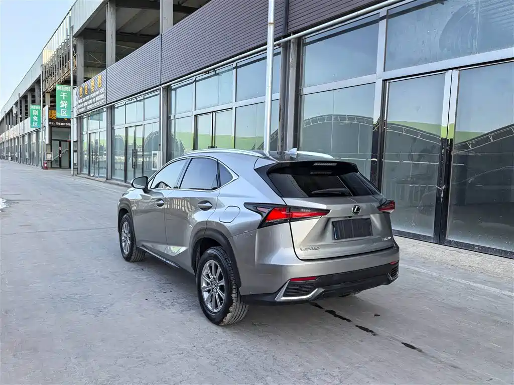 Lexus NX 2017 200 FWD Sharp Edition фото 6