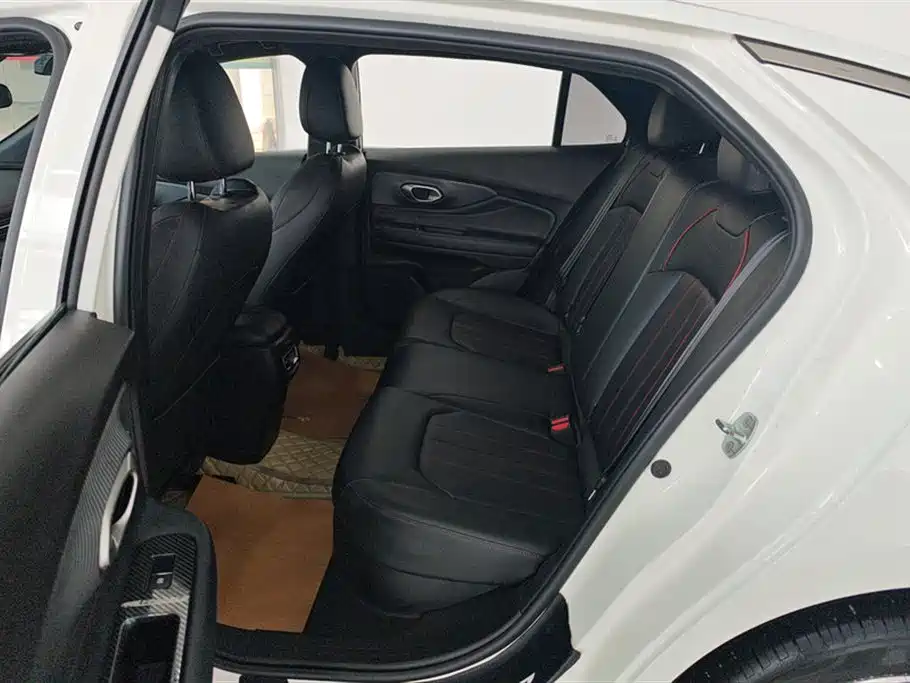 GAC Trumpchi Trumpchi Emkoo 2023 Shadow Leopard H High-Efficiency Hybrid фото 11