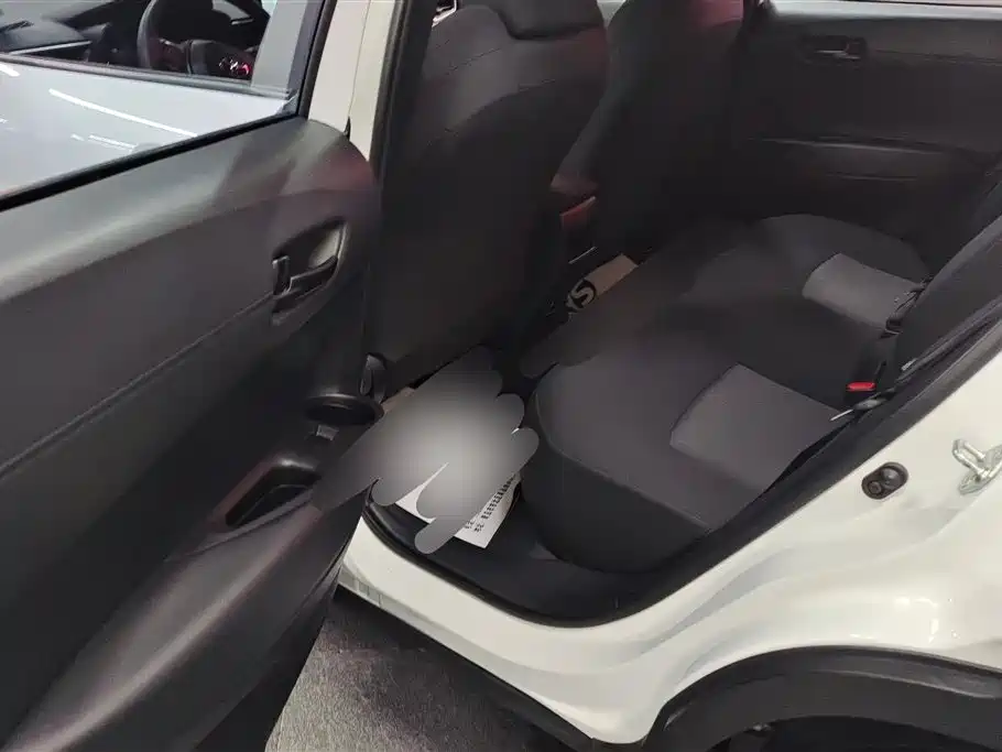 Toyota Frontlander 2023 2.0L CVT Leading Edition фото 11