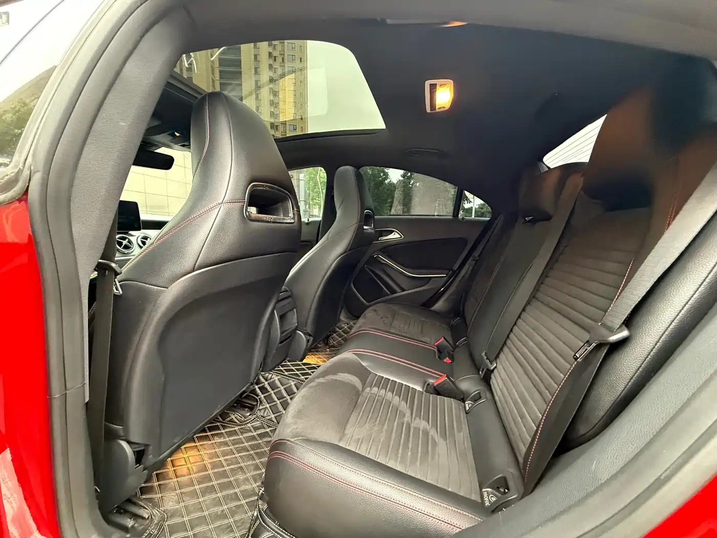 Mercedes-Benz CLA (Import) 2018 CLA 220 4MATIC фото 11