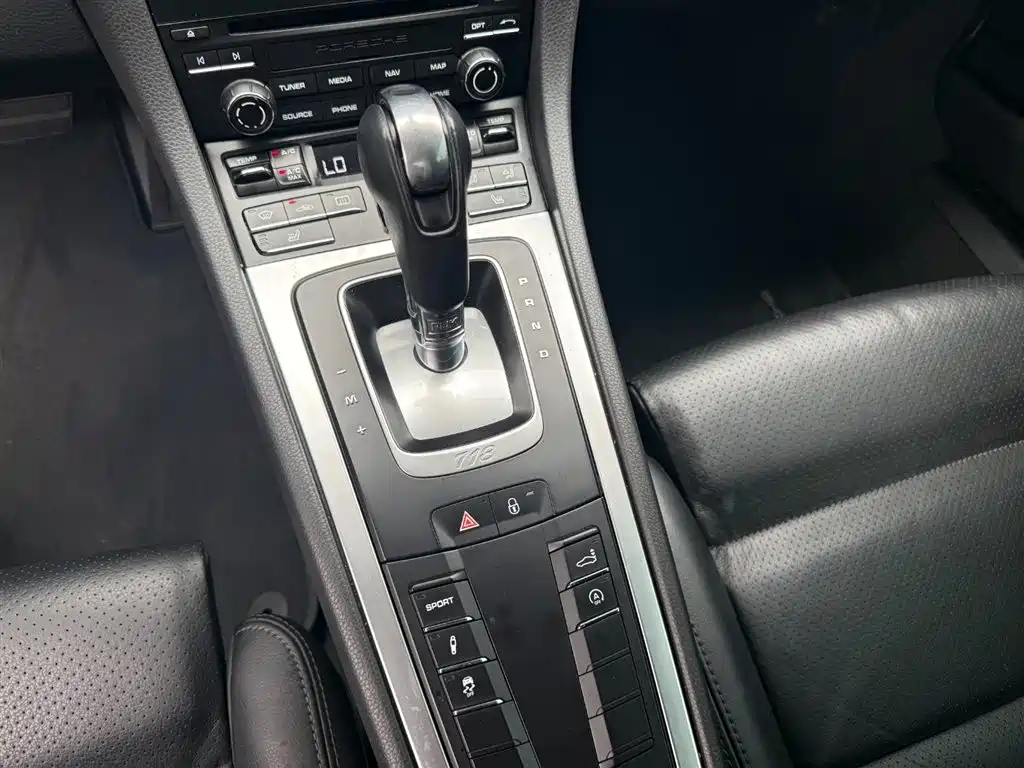 Porsche 718 2018 Cayman 2.0T фото 11