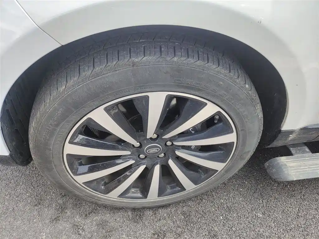 Land Rover Range Rover Sport PHEV 2019 P400e HSE фото 23