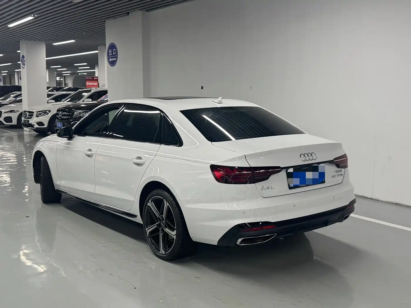 Audi A4L 2025 2 Million Celebration Edition 40 TFSI Luxury Dynamic фото 17