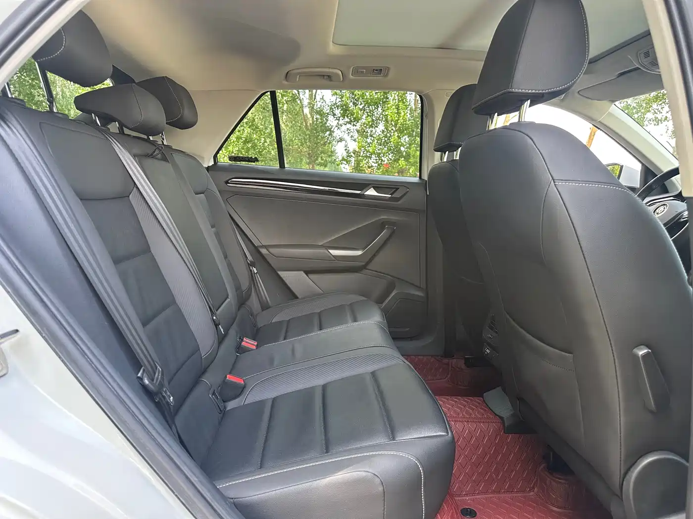 Volkswagen T-ROC 2022 280TSI DSG 2WD Comfort PLUS фото 17