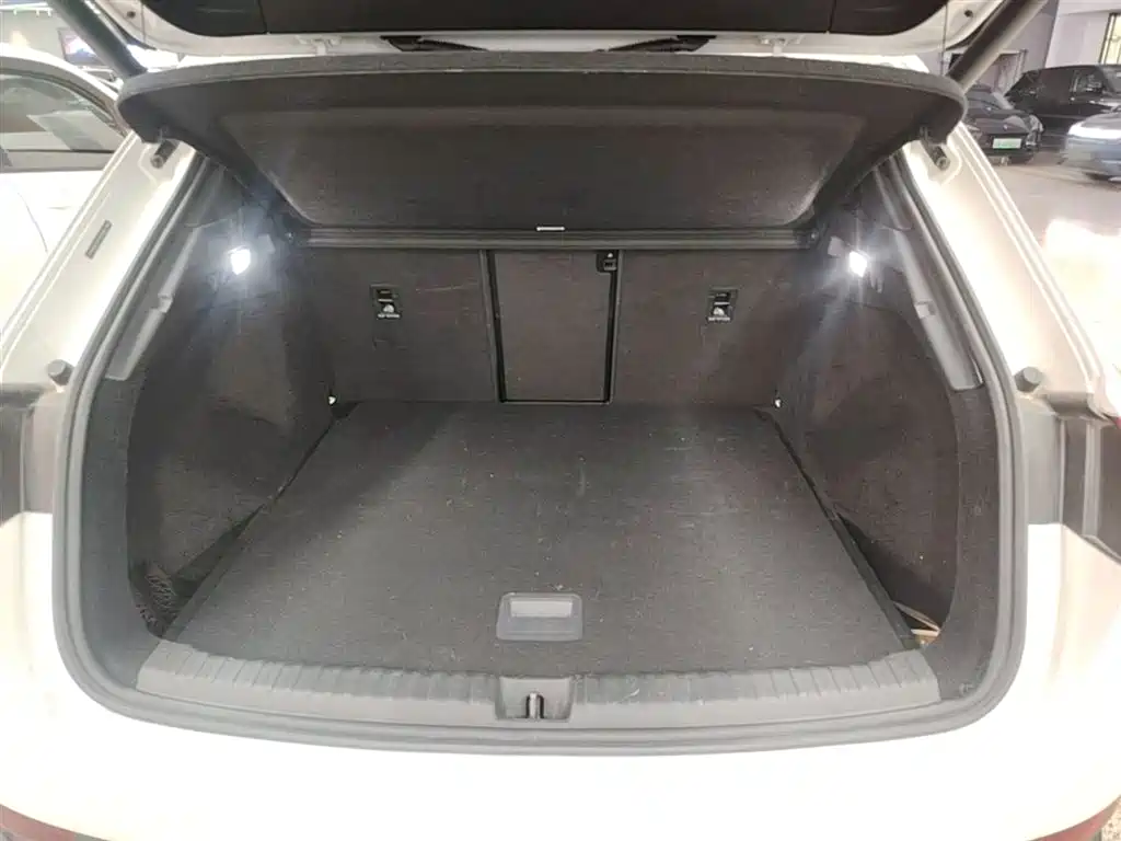 Audi Q4 e-tron 2023 40 e-tron Innovation Edition фото 19