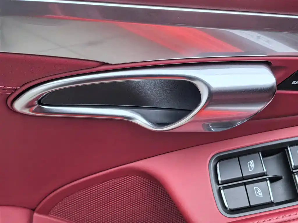 Porsche 718 2022 Boxster 2.0T фото 23