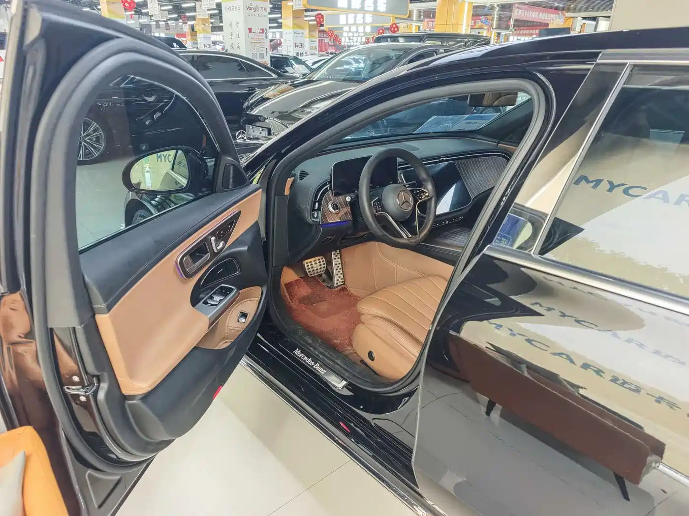 Mercedes-Benz E-Class 2025 E 300 L Fashion фото 13