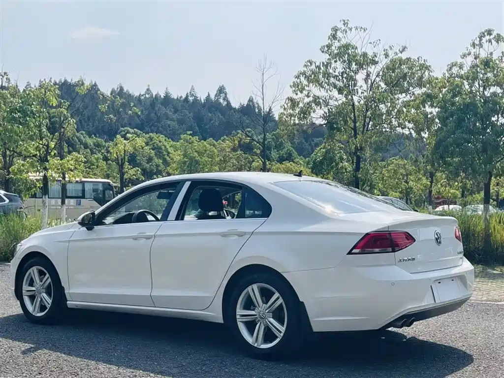Volkswagen Lamando 2018 280TSI DSG Comfort Edition фото 12