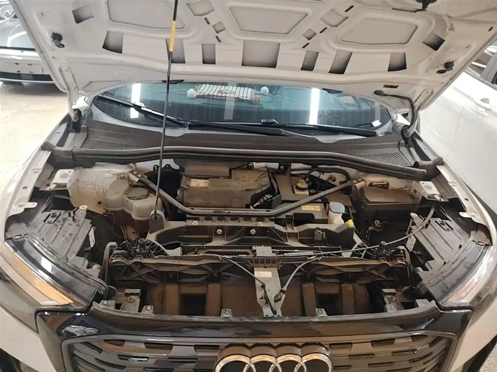 Audi Q4 e-tron 2023 40 e-tron Innovation Edition фото 20