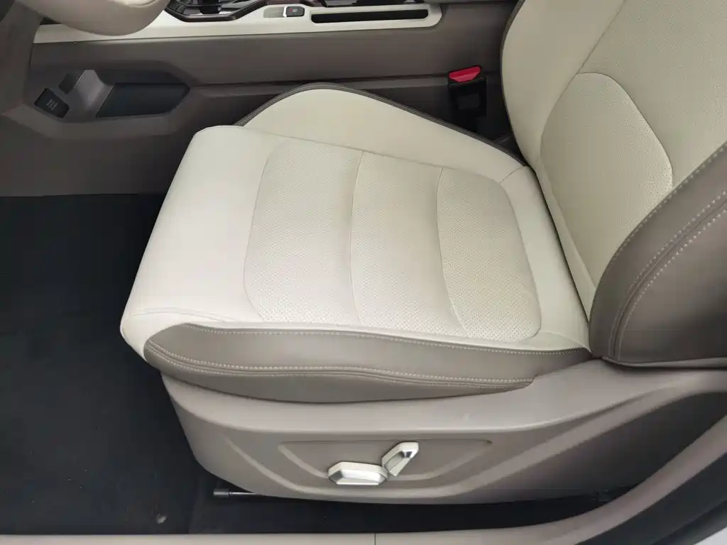 Geely ICON 2026 2026 Chocolate 1.5TD Delicate Edition