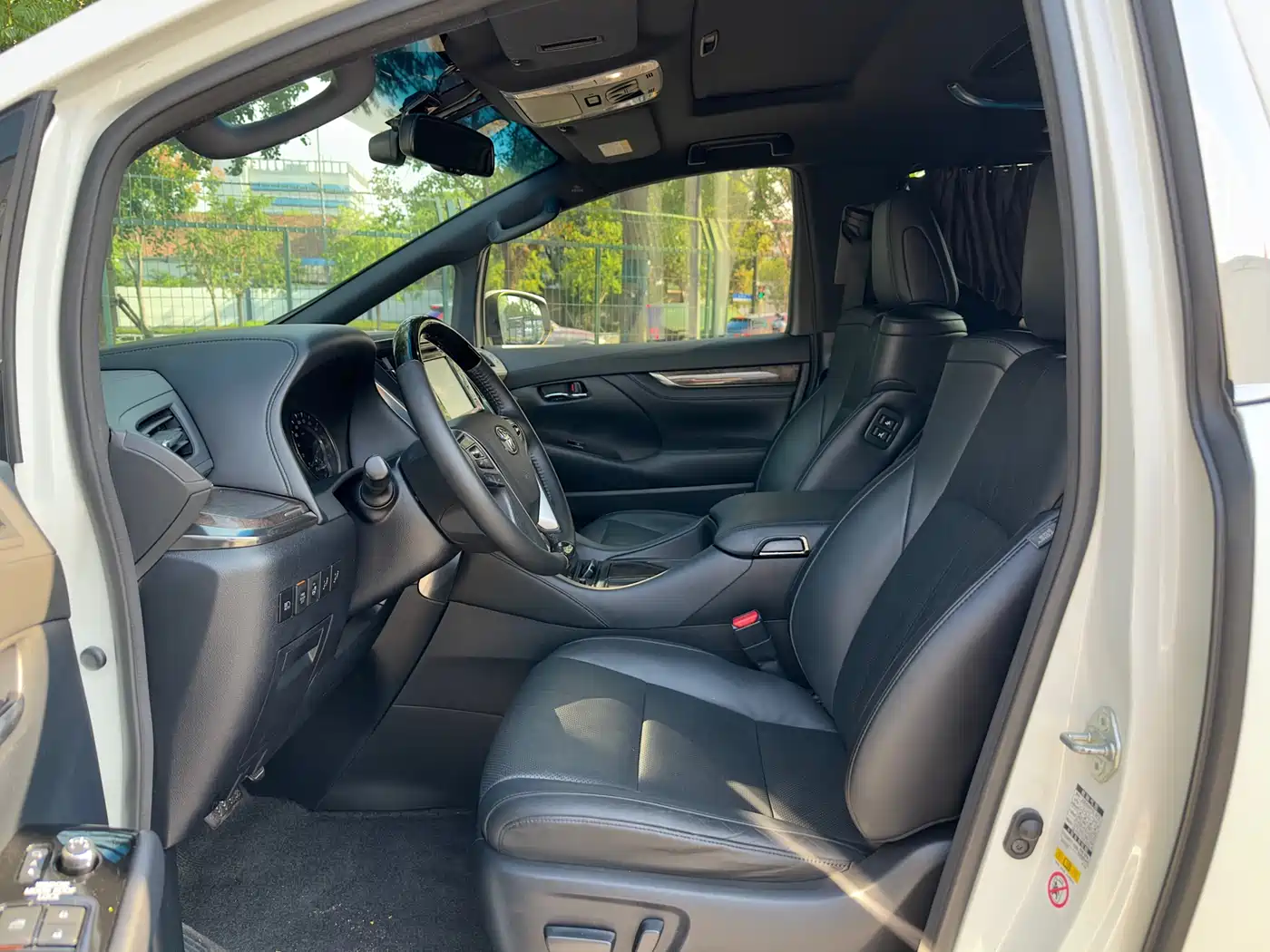 Toyota Alphard 2018 Facelift 3.5L Premium Edition фото 10