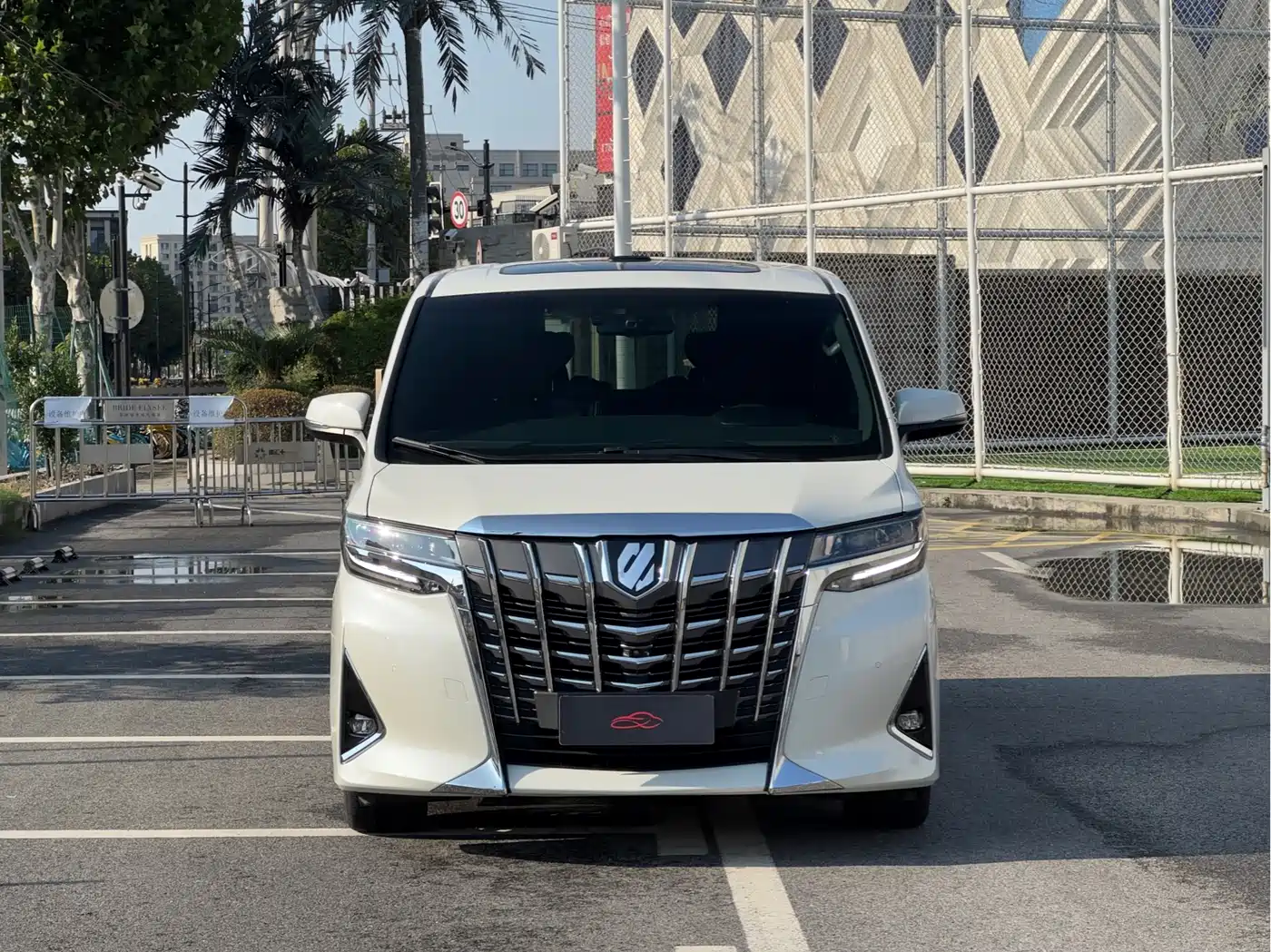 Toyota Alphard 2018 Facelift 3.5L Premium Edition фото 2