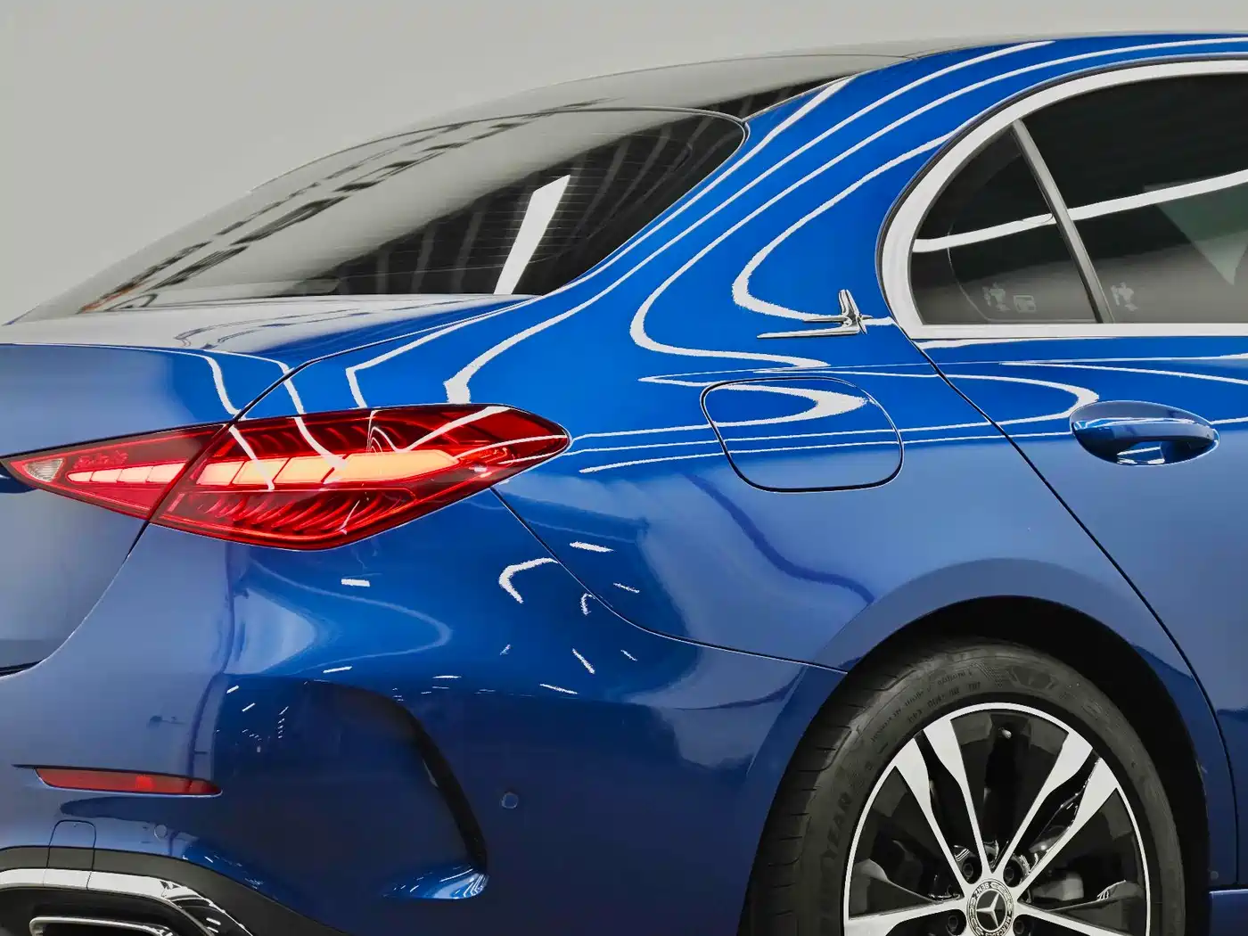 Mercedes-Benz C-Class New Energy 2023 C 350 eL фото 17